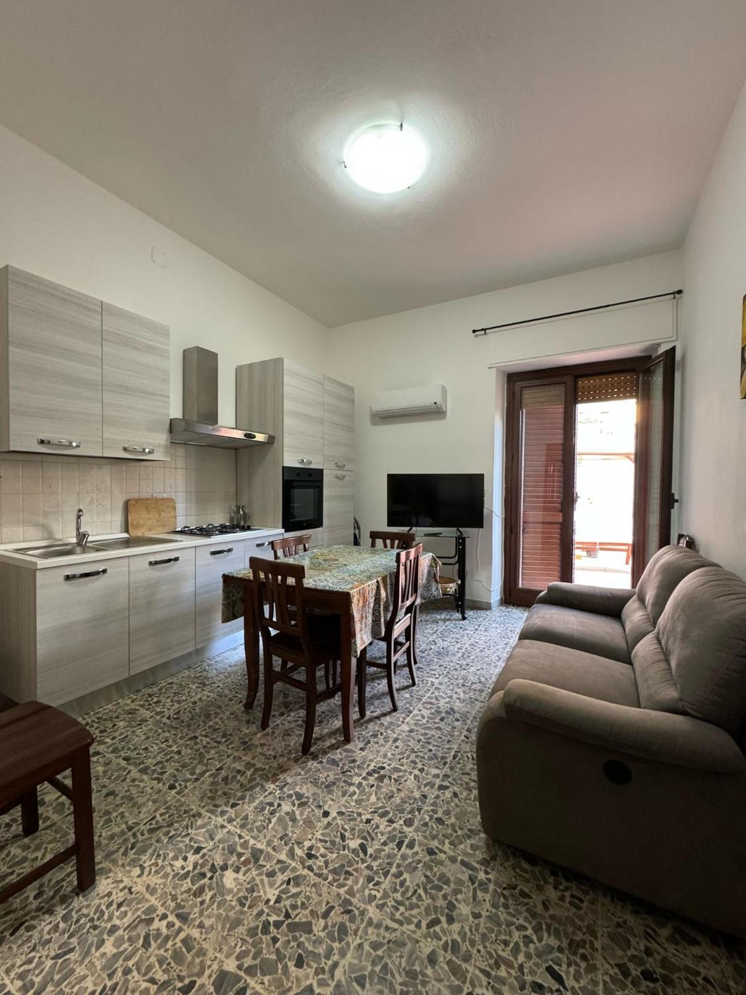 Pm 41 Via Ennio Porrino Guest House อาลเกโร ภายนอก รูปภาพ
