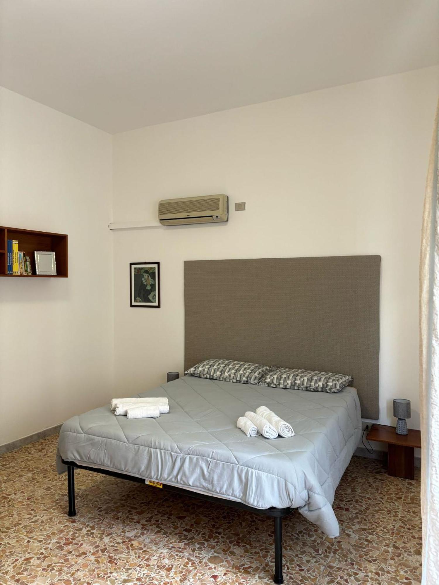 Pm 41 Via Ennio Porrino Guest House อาลเกโร ภายนอก รูปภาพ