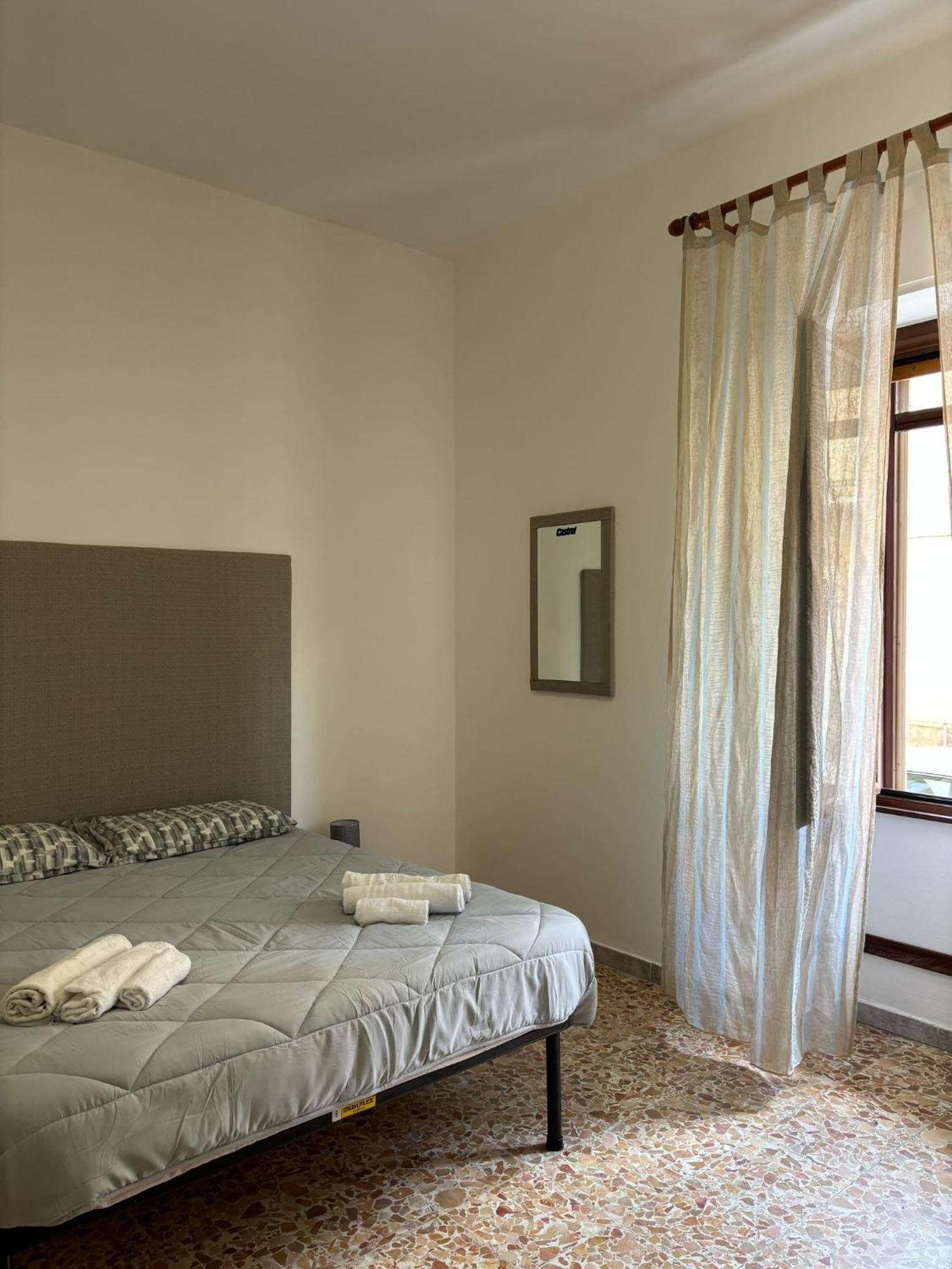 Pm 41 Via Ennio Porrino Guest House อาลเกโร ภายนอก รูปภาพ