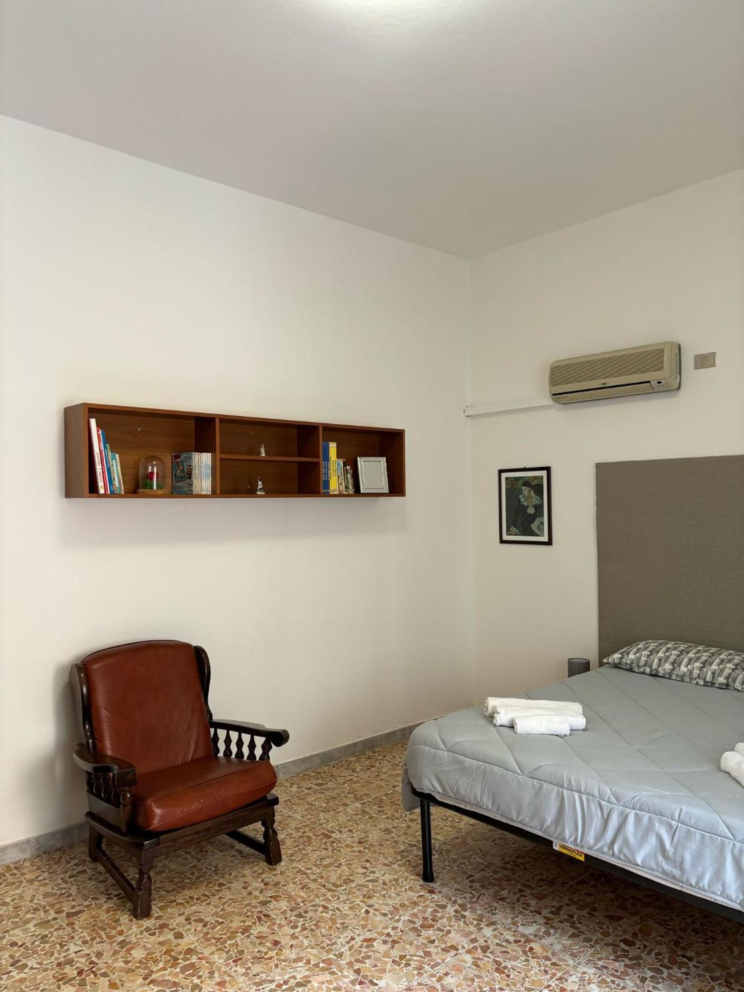 Pm 41 Via Ennio Porrino Guest House อาลเกโร ภายนอก รูปภาพ